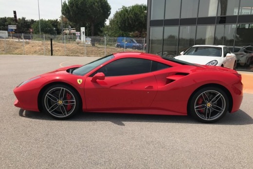 FERRARI 488 GTB 3.9L DCT 670