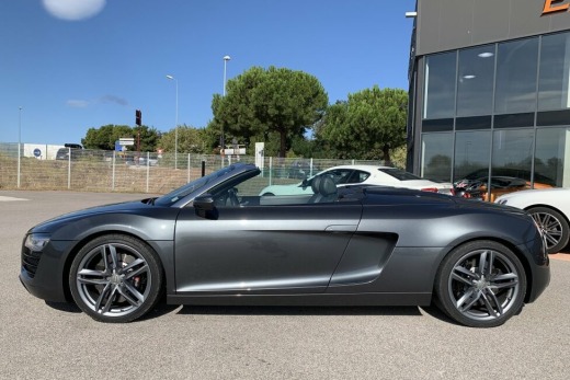 AUDI R8 SPYDER 4.2L FSI 430 S-TRONIC7