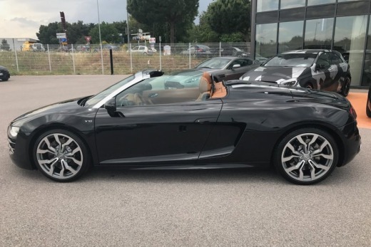 AUDI R8 SPYDER V10 5.2L TFSI 525 R-TRONIC QUATTRO
