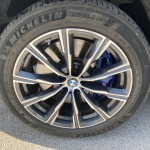BMW X5 M50D 400