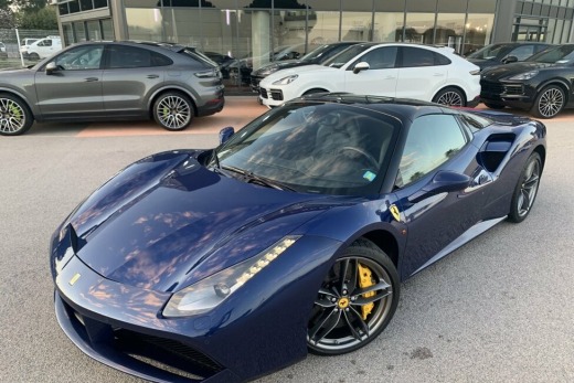 FERRARI 488 SPIDER