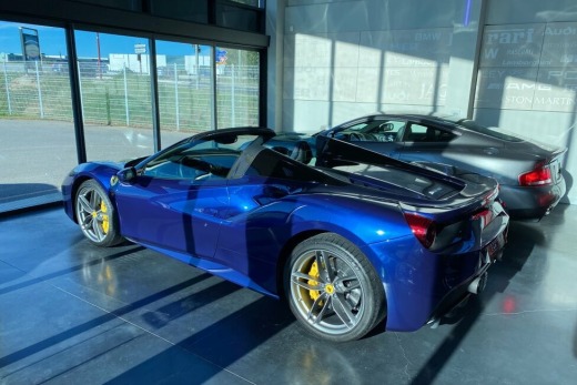 FERRARI 488 SPIDER