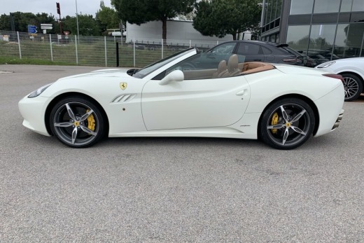 FERRARI CALIFORNIA 4.3L V8 460 DCT