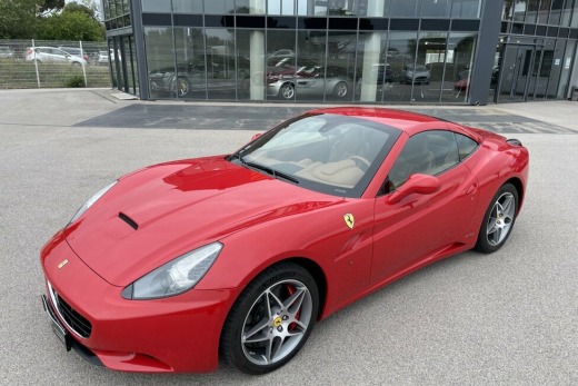 FERRARI CALIFORNIA +30 490
