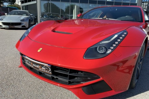 FERRARI F12 BERLINETTA