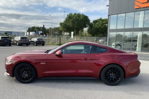 FORD MUSTANG FASTBACK V8 5.0L 421CH BVM6