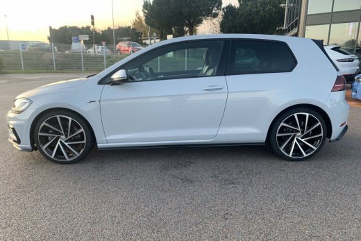 VOLKSWAGEN GOLF 7 R 310 DSG 7 AKRAPOVIC