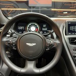 ASTON MARTIN DB11 VOLANTE