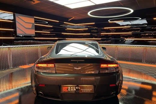ASTON MARTIN V12 VANTAGE S 572 SPORTSHIFT