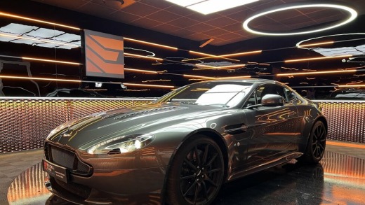 ASTON MARTIN V12 VANTAGE S 572 SPORTSHIFT