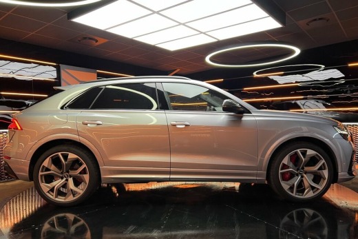 AUDI RSQ8 4.0L V8 600CH QUATTRO