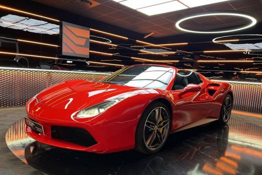 FERRARI 488 SPIDER