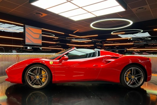 FERRARI 488 SPIDER