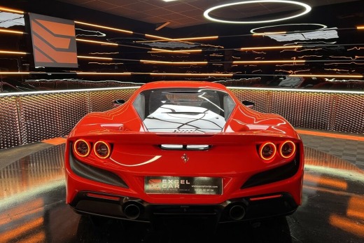 FERRARI F8 TRIBUTO COUPE 3.9 DCT