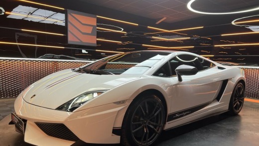 LAMBORGHINI GALLARDO COUPE 5.2 V10 LP 570-4 SUPERLEGGERA E-GEAR