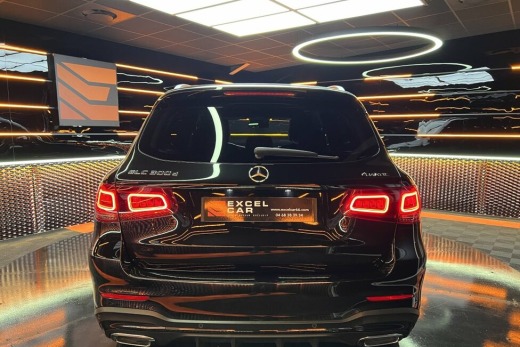 MERCEDES GLC 300 D AMG LINE 4 MATIC