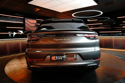 PORSCHE CAYENNE COUPE TURBO S E-HYBRIDE 680 TIPTRONIC 8