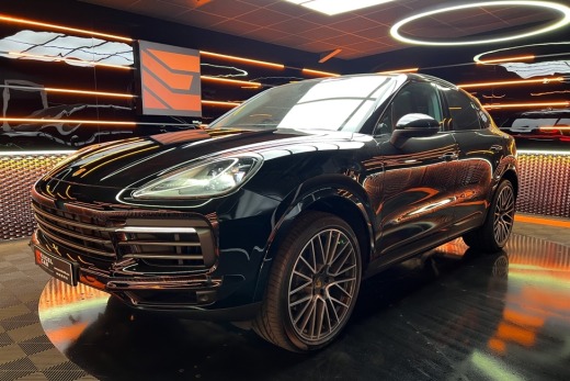 PORSCHE CAYENNE COUPE E-HYBRID 462 PLATINUM EDITION
