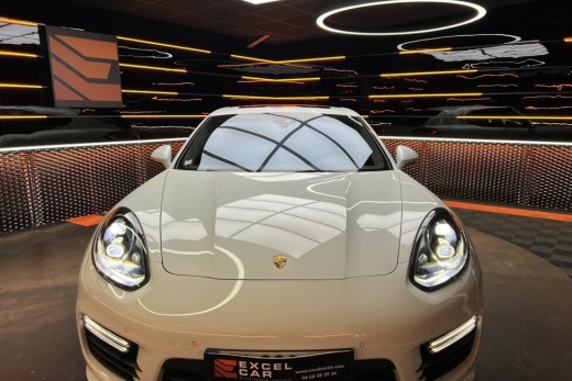 PORSCHE PANAMERA GTS 440 CH
