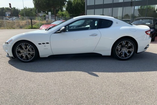 MASERATI GRAN TURISMO COUPE 4.7L S V8 440 F1
