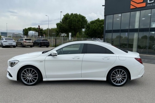 MERCEDES BENZ CLA 200 D STARLIGHT EDITION