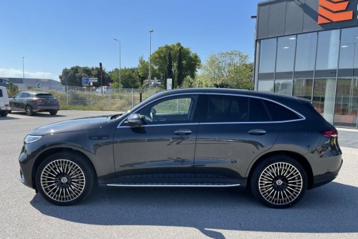MERCEDES EQC 400 AMG LINE 4-MATIC