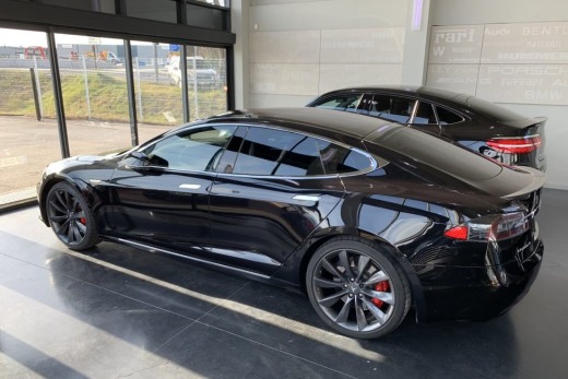 TESLA MODEL S P90D LUDICROUS