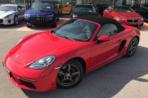 PORSCHE 718 BOXSTER 300 PDK