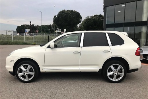 PORSCHE CAYENNE 3.0 V6 DIESEL 240 TIPTRONIC