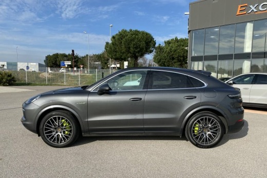 PORSCHE CAYENNE COUPE HYBRIDE 462