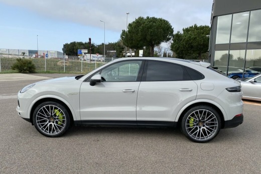 PORSCHE CAYENNE COUPE HYBRIDE 462