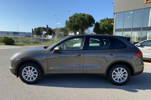 PORSCHE CAYENNE DIESEL 245