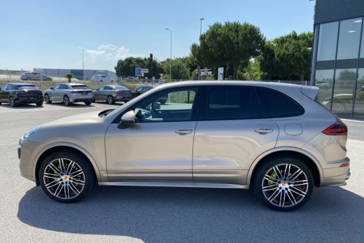 PORSCHE CAYENNE S 3.0 E-HYBRIDE 416