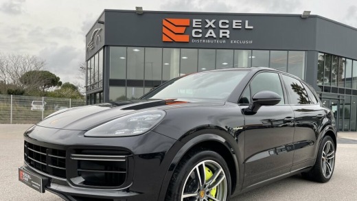 PORSCHE CAYENNE TURBO S E-HYBRID 680CH