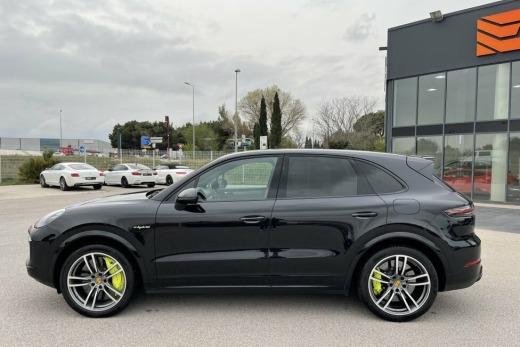 PORSCHE CAYENNE TURBO S E-HYBRID 680CH
