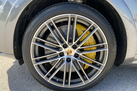 PORSCHE CAYENNE TURBO S E-HYBRID 680CH