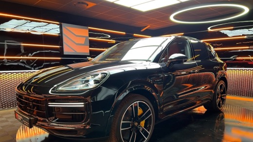 PORSCHE CAYENNE TURBO S E-HYBRID 680CH