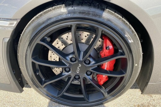 PORSCHE CAYMAN GT4 385