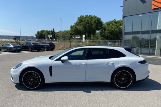PORSCHE PANAMERA 4 E-HYBRIDE SPORT TURISMO