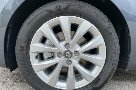 RENAULT CLIO V E-TECH 140 – 21 INTENS