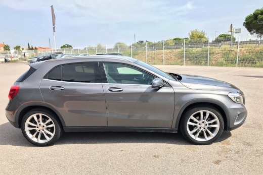 MERCEDES BENZ GLA 220 CDI 7G-TRONIC INSPIRATION