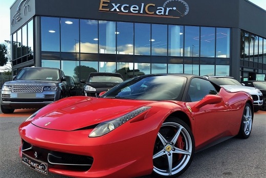 FERRARI 458 ITALIA