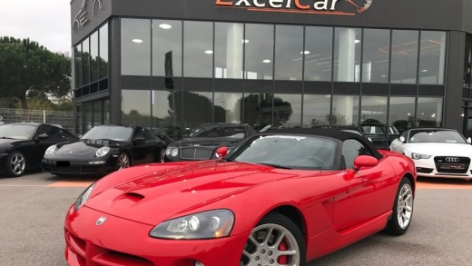 DODGE VIPER SRT-10
