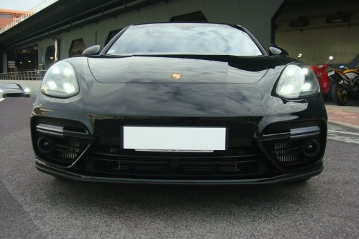 PORSCHE PANAMERA TURBO 550 PDK