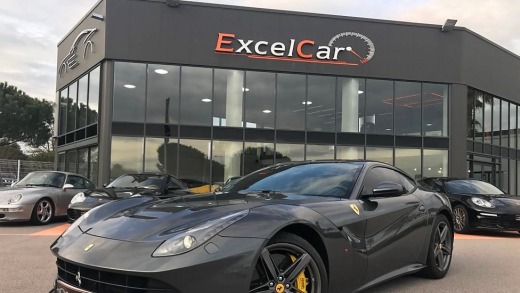 FERRARI F12 BERLINETTA 6.3L V12 DCT 735
