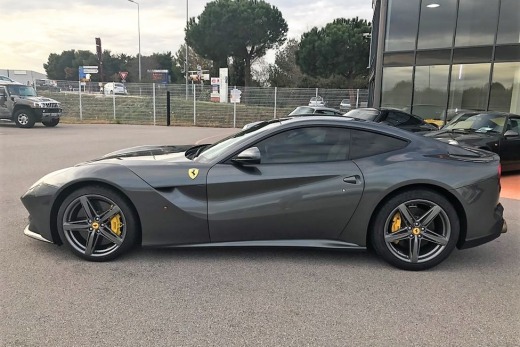 FERRARI F12 BERLINETTA 6.3L V12 DCT 735