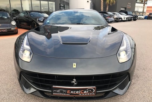 FERRARI F12 BERLINETTA 6.3L V12 DCT 735