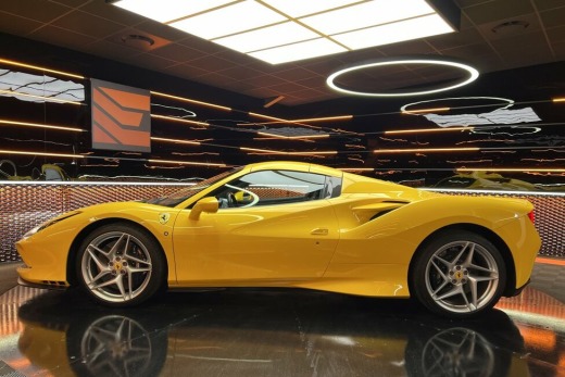 FERRARI F8 SPIDER 3.9 TURBO 720 DCT