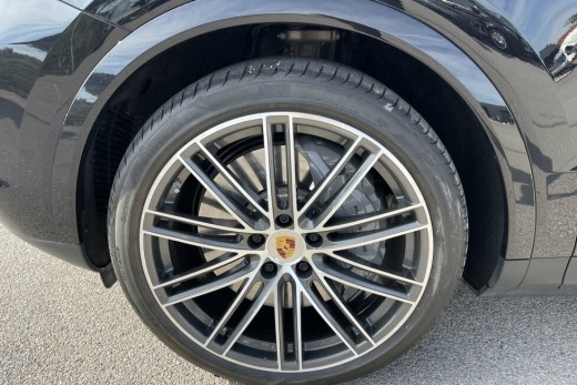 PORSCHE CAYENNE COUPE HYBRIDE 462