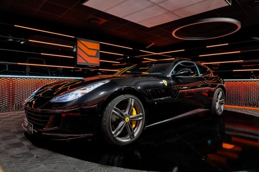 FERRARI GTC4 LUSSO V12 6.3 690CH